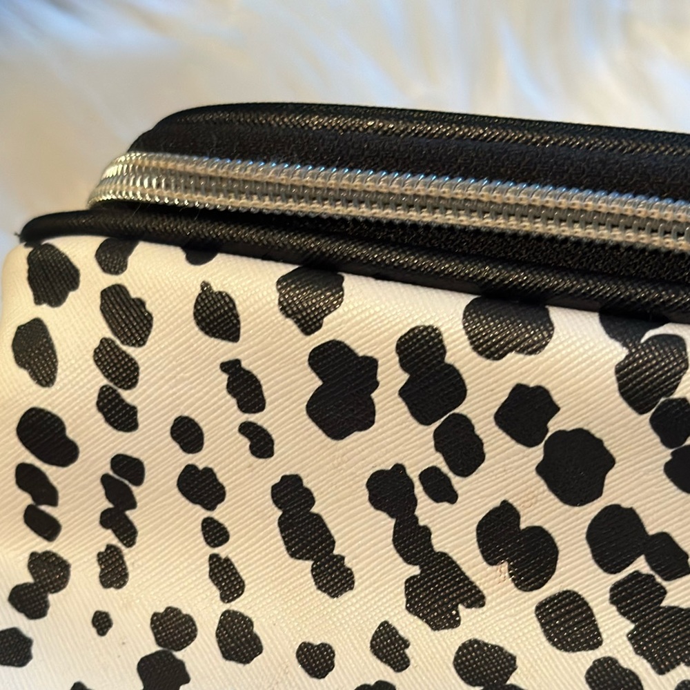 Isaac Mizrahi Black & White Animal Print Makeup Bag - Picture 7 of 17